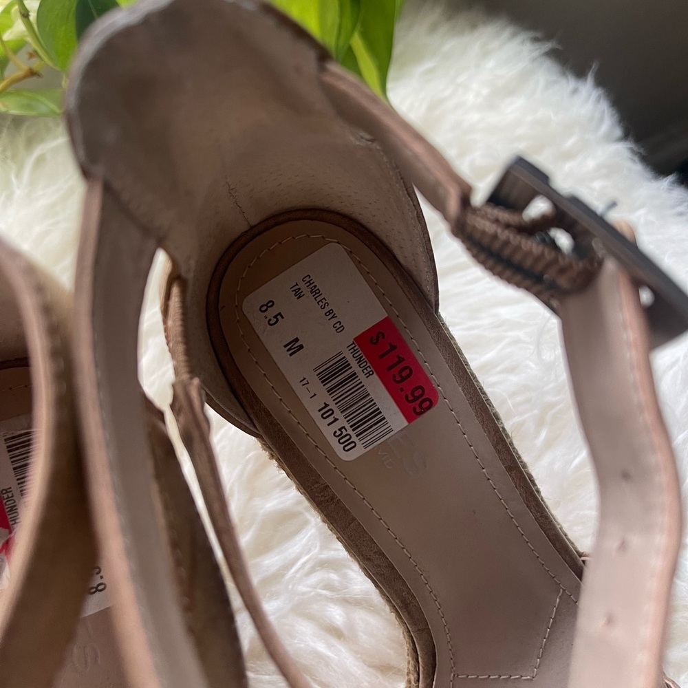 Charles by Charles David Leather Wedge Sandal - Picture 6 of 7
